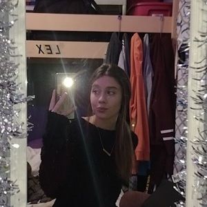 Meet your Posher, Lexie